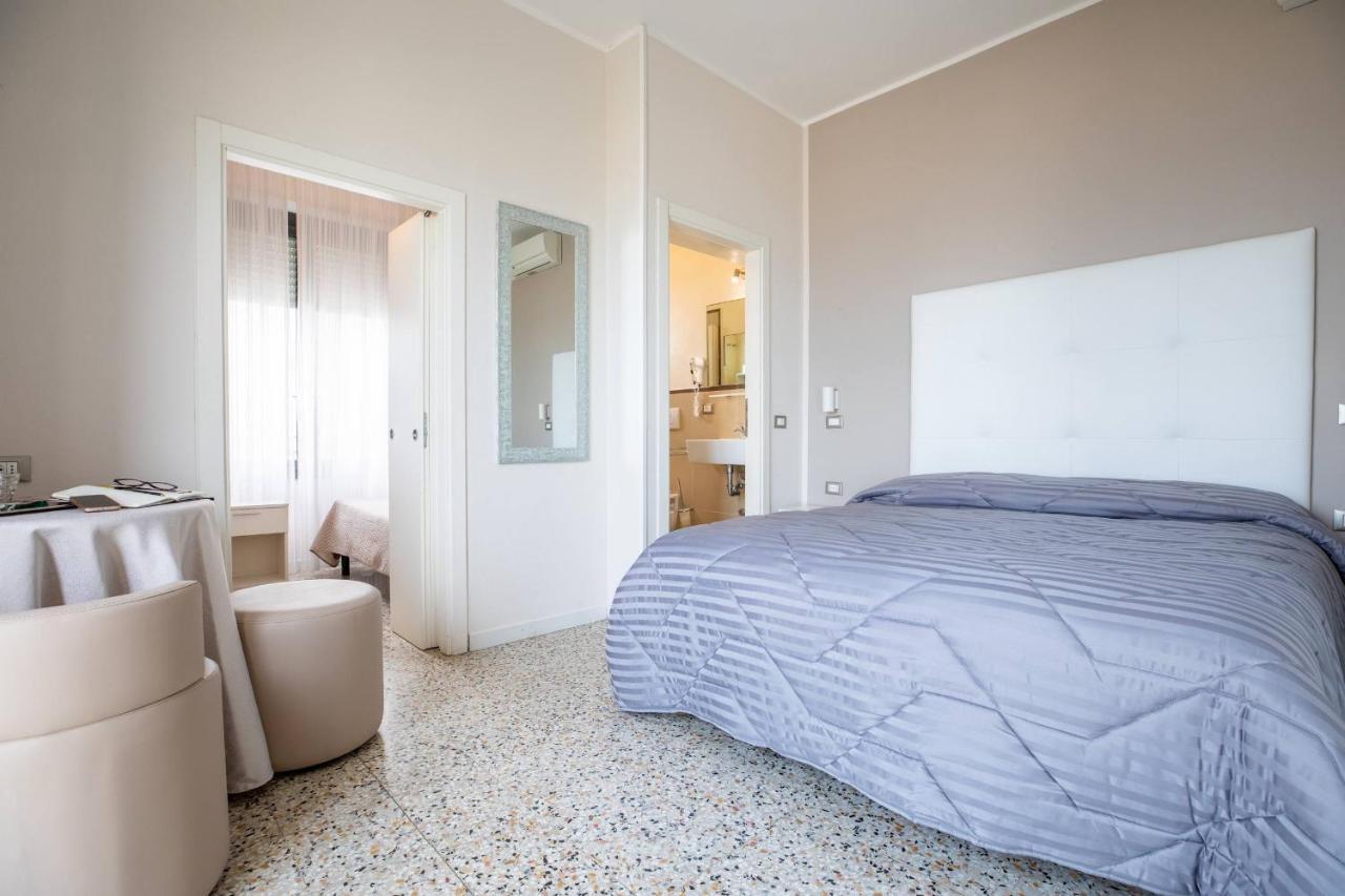 Hotel Deanna Bellaria-Igea Marina Exterior foto