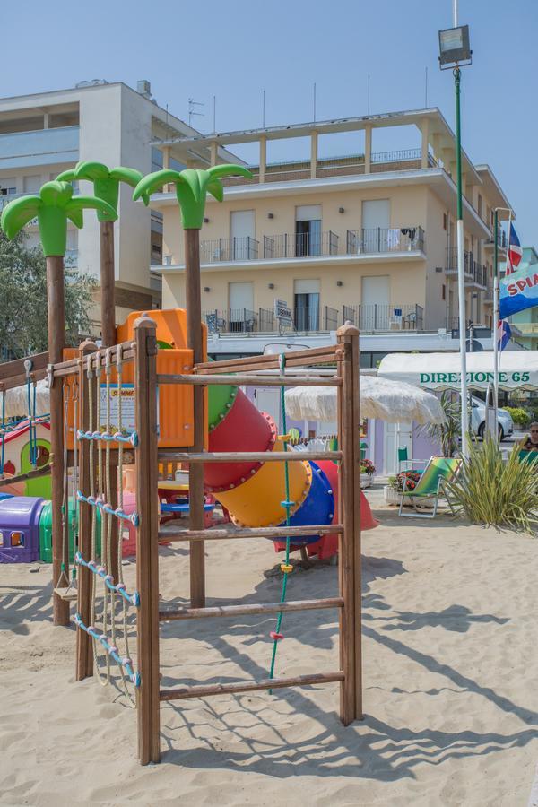 Hotel Deanna Bellaria-Igea Marina Exterior foto